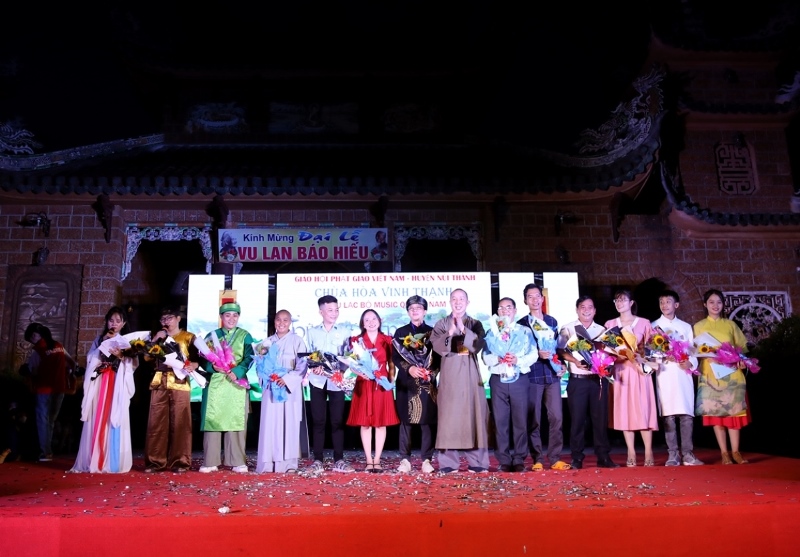 CHƯƠNG TRÌNH ĐÊM HỘI TRĂNG RẰM 