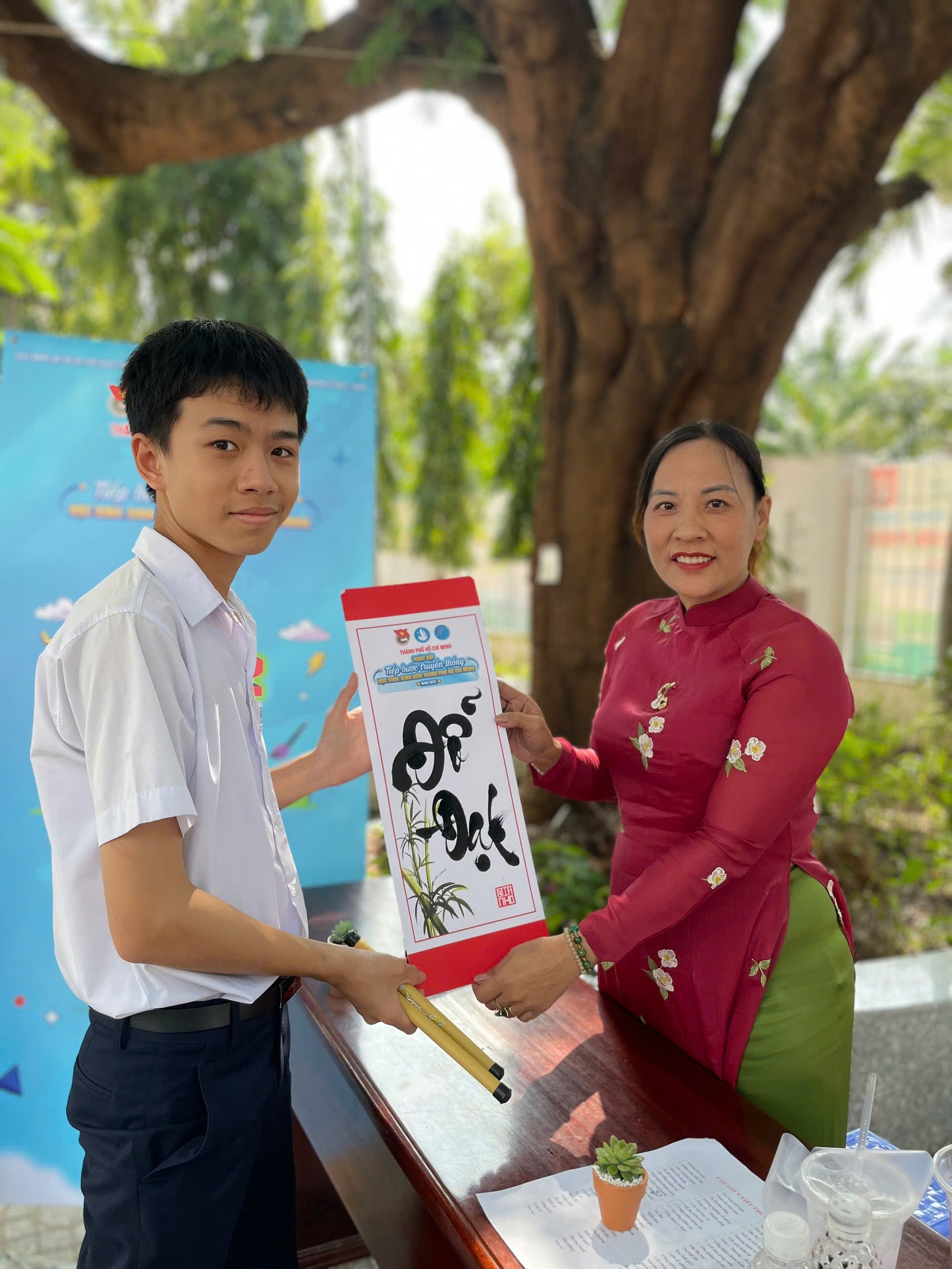 thư ph&aacute;p, thư ph&aacute;p gia nguyễn, tranh thư ph&aacute;p, lớp thư ph&aacute;p, học thư ph&aacute;p, lớp thư ph&aacute;p cơ bản, lớp thư ph&aacute;p tphcm, &ocirc;ng đồ viết thư ph&aacute;p, viết thư ph&aacute;p theo y&ecirc;u cầu, lớp thư ph&aacute;p, &ocirc;ng đồ (3)