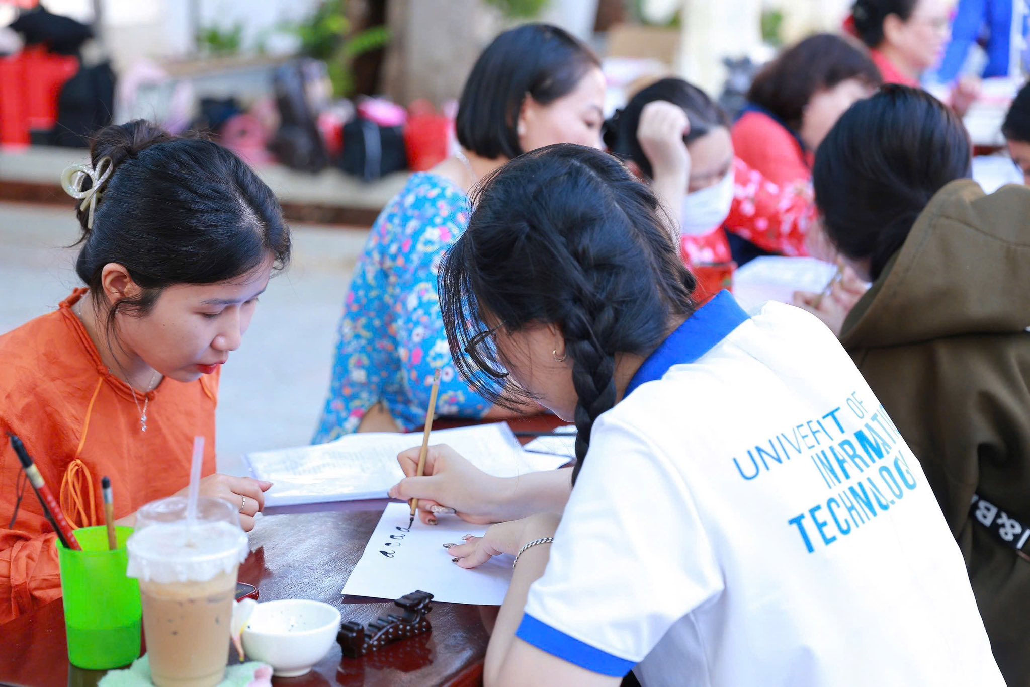 thư ph&aacute;p, thư ph&aacute;p gia nguyễn, tranh thư ph&aacute;p, lớp thư ph&aacute;p, học thư ph&aacute;p, lớp thư ph&aacute;p cơ bản, lớp thư ph&aacute;p tphcm, &ocirc;ng đồ viết thư ph&aacute;p, viết thư ph&aacute;p theo y&ecirc;u cầu, lớp thư ph&aacute;p, &ocirc;ng đồ (3)