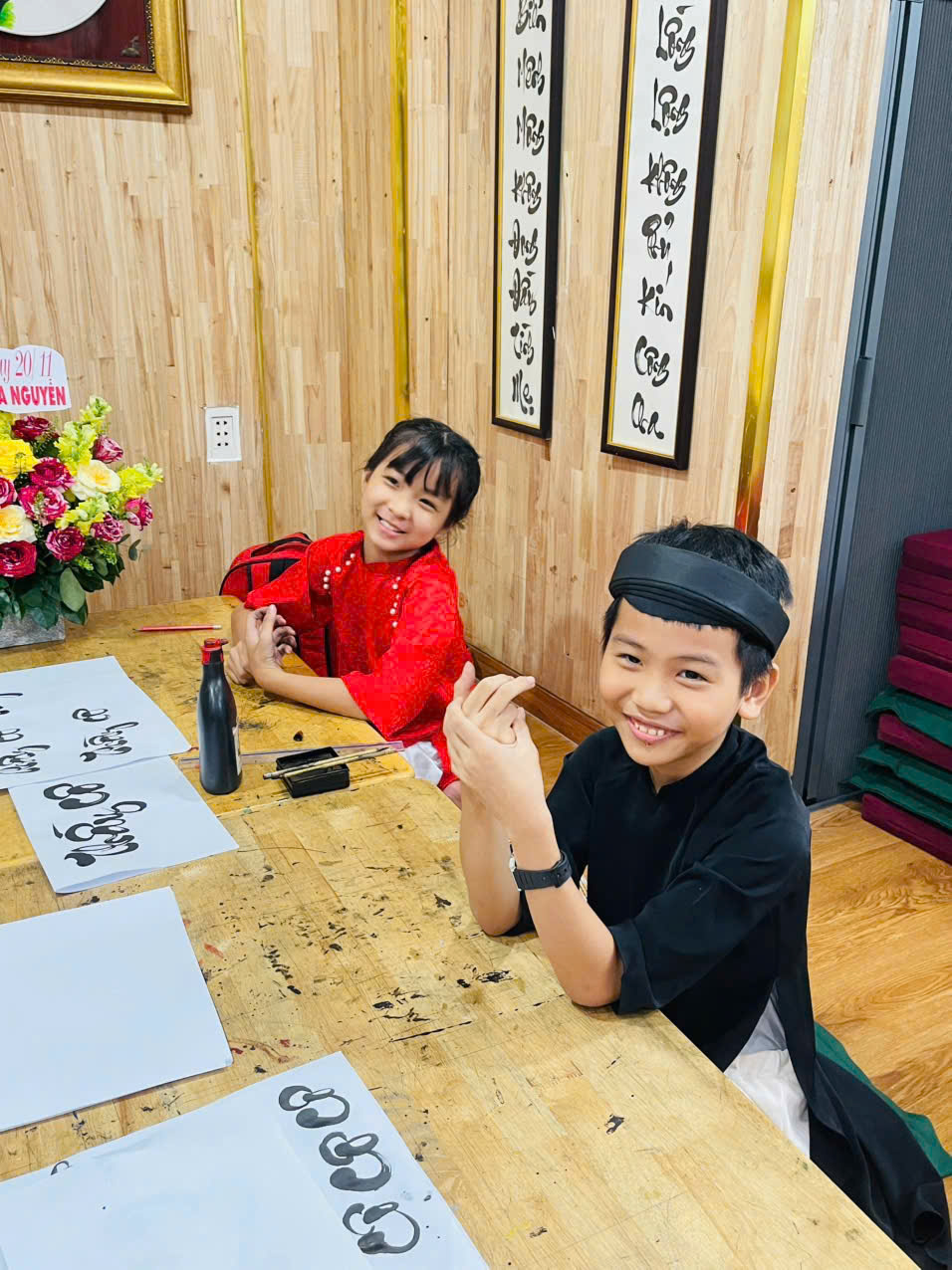 LỚP THƯ PH&Aacute;P THIẾU NHI &ndash; TRẢI NGHIỆM L&Agrave;M THẦY ĐỒ NH&Iacute; | Thư Ph&aacute;p Gia Nguyễn