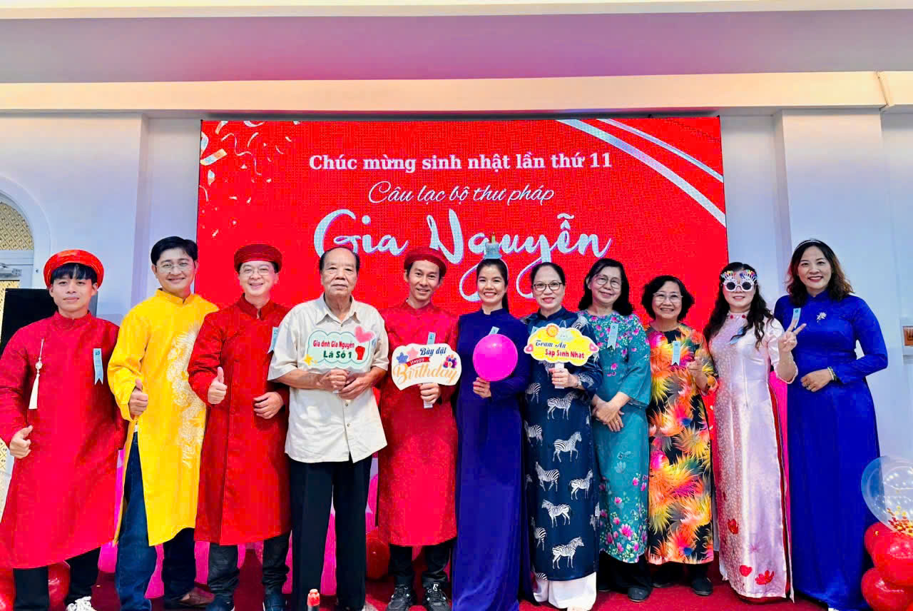 CLB Thư pháp Gia Nguyễn, Câu lạc bộ Thư pháp TP.HCM, Thư pháp Gia Nguyễn – Tinh hoa Nét Việt, học thư pháp Việt, lan tỏa văn hóa Việt, Câu lạc bộ viết thư pháp, Thư pháp Việt Nam.